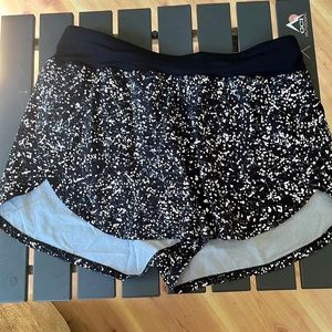 Reflective find you pace short